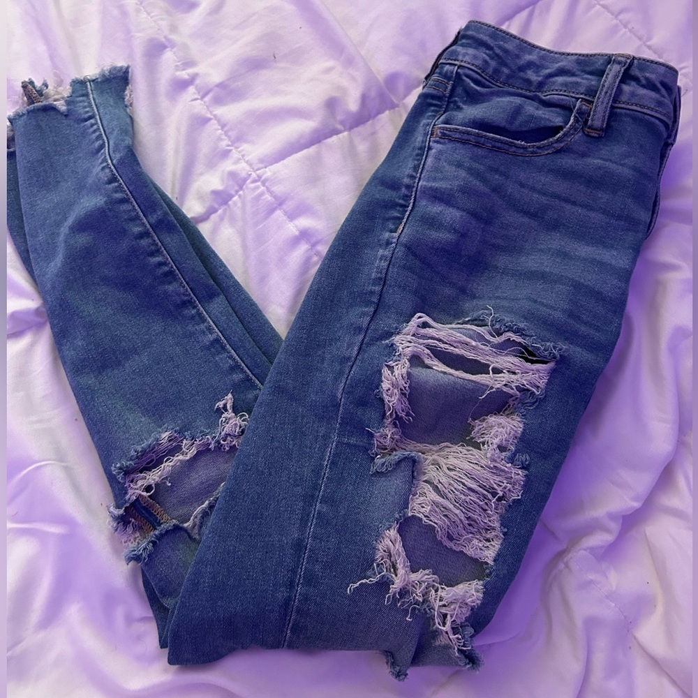 american eagle ripped jeans